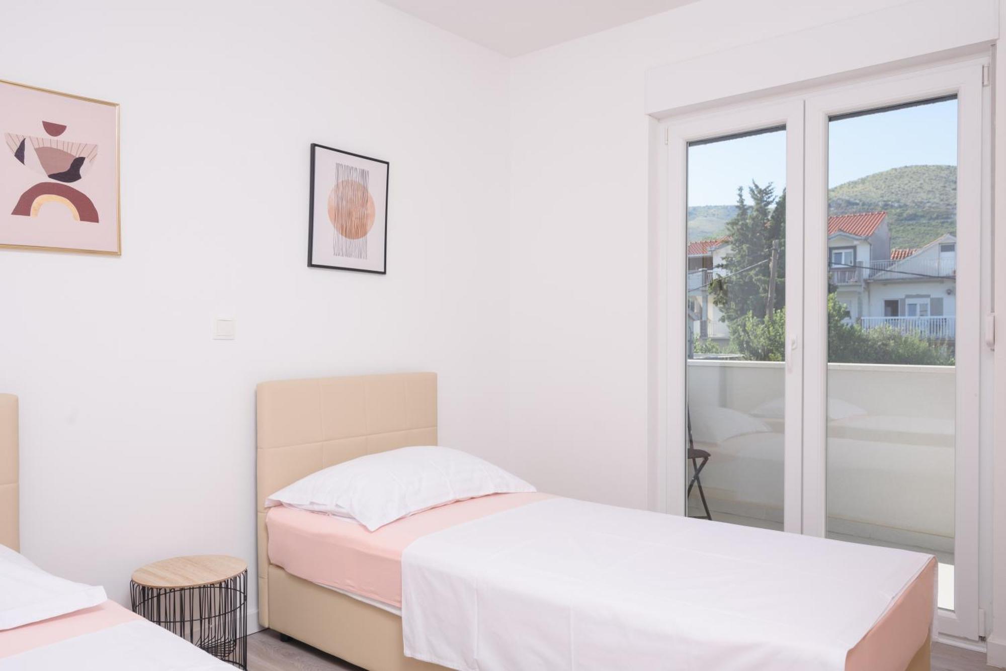 טרוגיר Apartman Franka מראה חיצוני תמונה